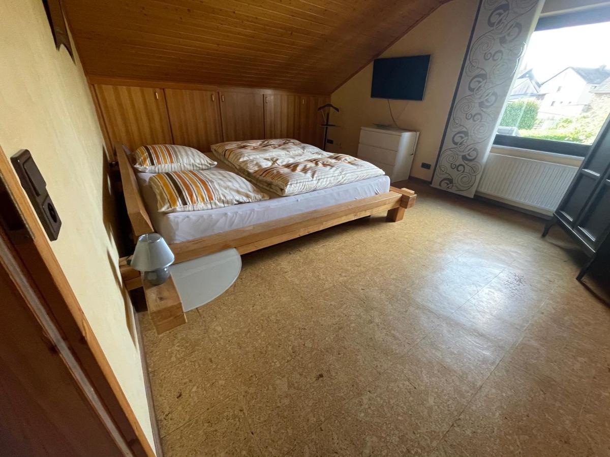 Ferienwohnung Zum Nuerburgring Munk Eksteriør billede